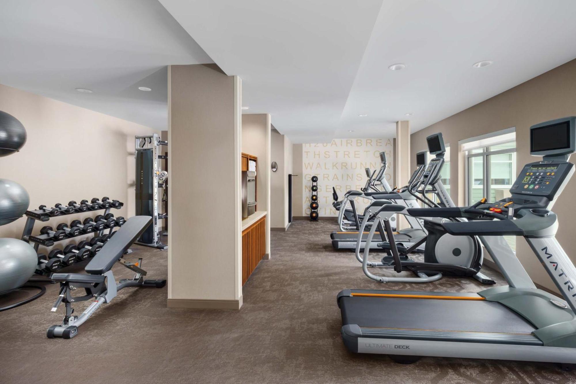 Residence Inn By Marriott New Haven 햄덴 외부 사진
